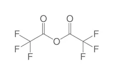 Anhidridă trifluoracetică, min. 99 %, pentru GC, 100 g, sticlă