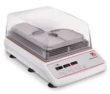 Agitator incubator pentru plăci de microtitrare, cu capac transparent, 1 unit(s)