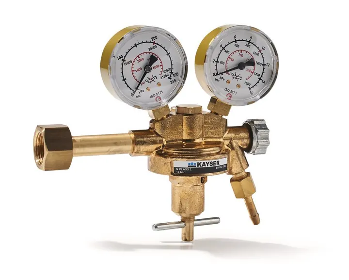 Regulator de presiune pentru butelie, cu o singură treaptă, alamă, tip de gaz azot, 1 bucată — Carl Roth, cod 0288.1