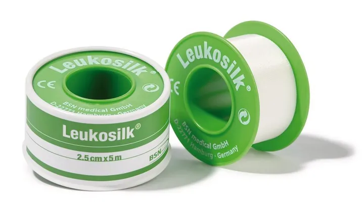 Plasturi Leukosilk®-adhesive, mătase acetat albă, rolă de 5 m, L 2.5 cm, 3 role — Carl Roth, cod 0631.1
