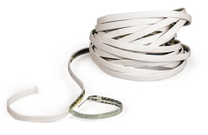 Bandă de etanșare plată PTFE, autoadezivă, L 3.0 mm, grosime 1.5 mm, 2.5 m — Carl Roth, cod 0801.1