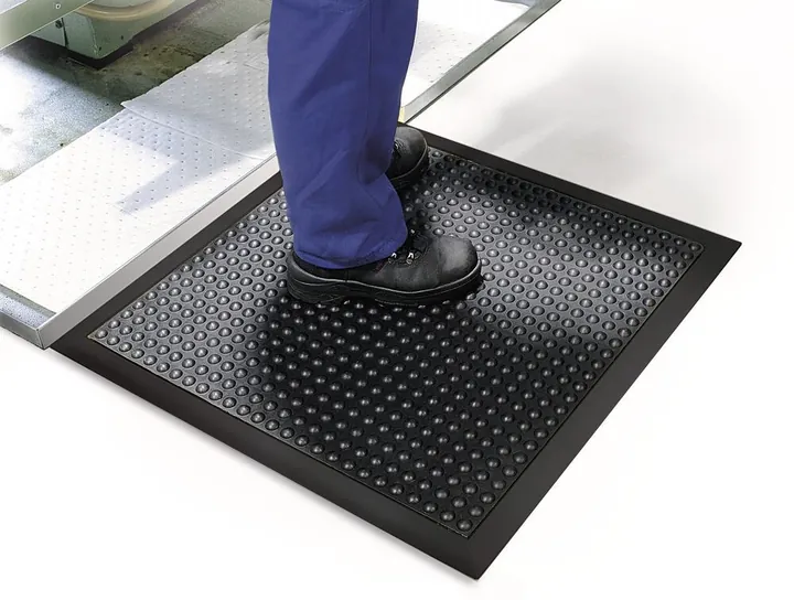 Covor ergonomic de lucru SANIPA, negru, margine neagră, 80 x 80 x 13.5 mm, 1 buc. — Carl Roth, cod 238N.1