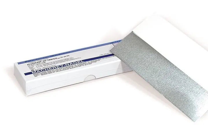 Folie TLC gata de utilizare ALUGRAM® RP-18 W/UV254, 5x20cm, folie de aluminiu, 0.15mm, f-ind. — Carl Roth, cod CP25.1