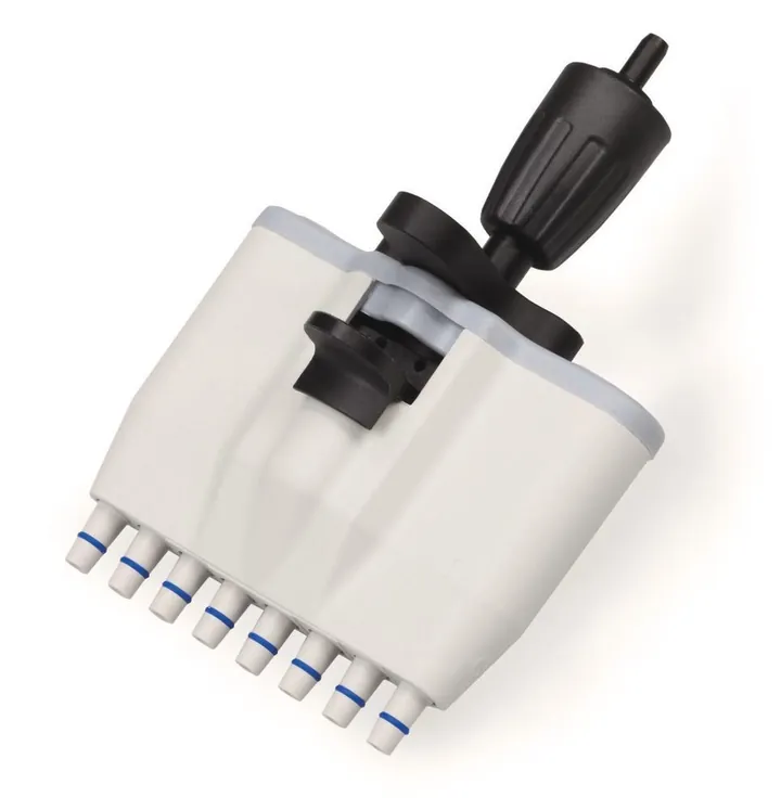 Adaptor VHCpro cu 8 canale cu ejector, pentru stație de extracție BVC, 1 bucată — Carl Roth, cod CYA8.1