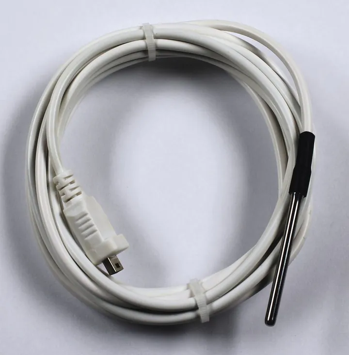 Senzor de temperatură extern, cablu L 3 m, dimensiuni senzor L 40mm, Ø 3mm, 1 bucată — Carl Roth, cod NA25.1
