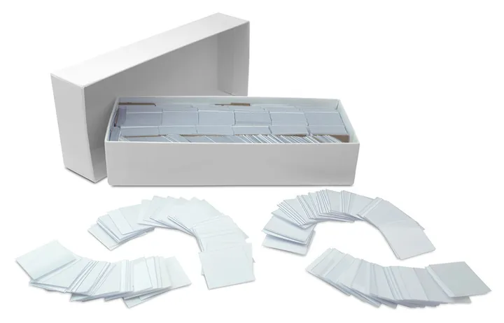 Lamele de acoperire din plastic, 22 x 22 mm, grosime 0.157 mm, 1000 bucăți — Carl Roth, cod PK27.1