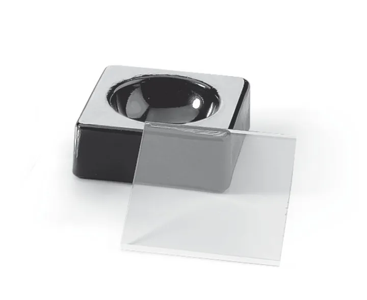 Cuvă microscopică, sticlă neagră, L 40 x W 40 x H 16 mm, incl. lamelă, 1 bucată — Carl Roth, cod TK77.1