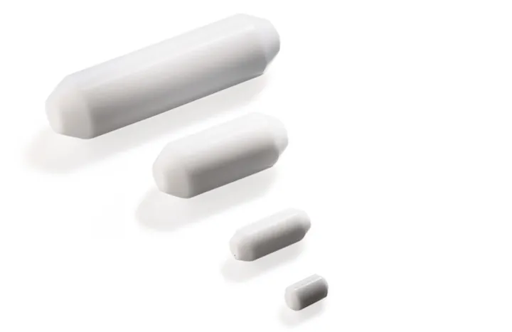Magneți de agitare KOMET 15, Ø 9 mm, lungime 15 mm, 1 bucată — Carl Roth, cod Y823.1