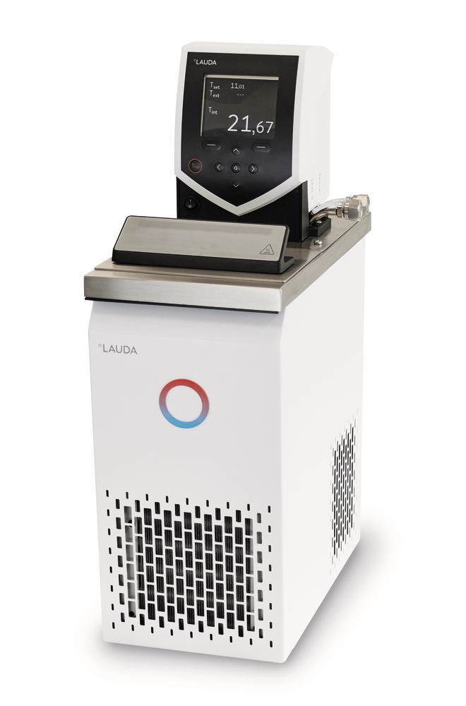 Table refriger. thermostat mod. RE 415 G, -15 to +200 °C, bath cap. 4 l, 2.6 kW